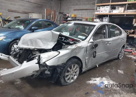 2004 Lexus Es 330 z USA, uszkodzony, nr VIN JTHBA30GX45038654